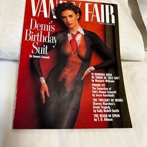 Collectors Vanity Fair Magazine - August 1992 Issue